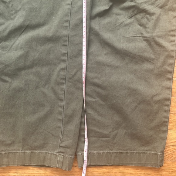 Bundle of GAP Straight Khakis - Picture 5 of 8